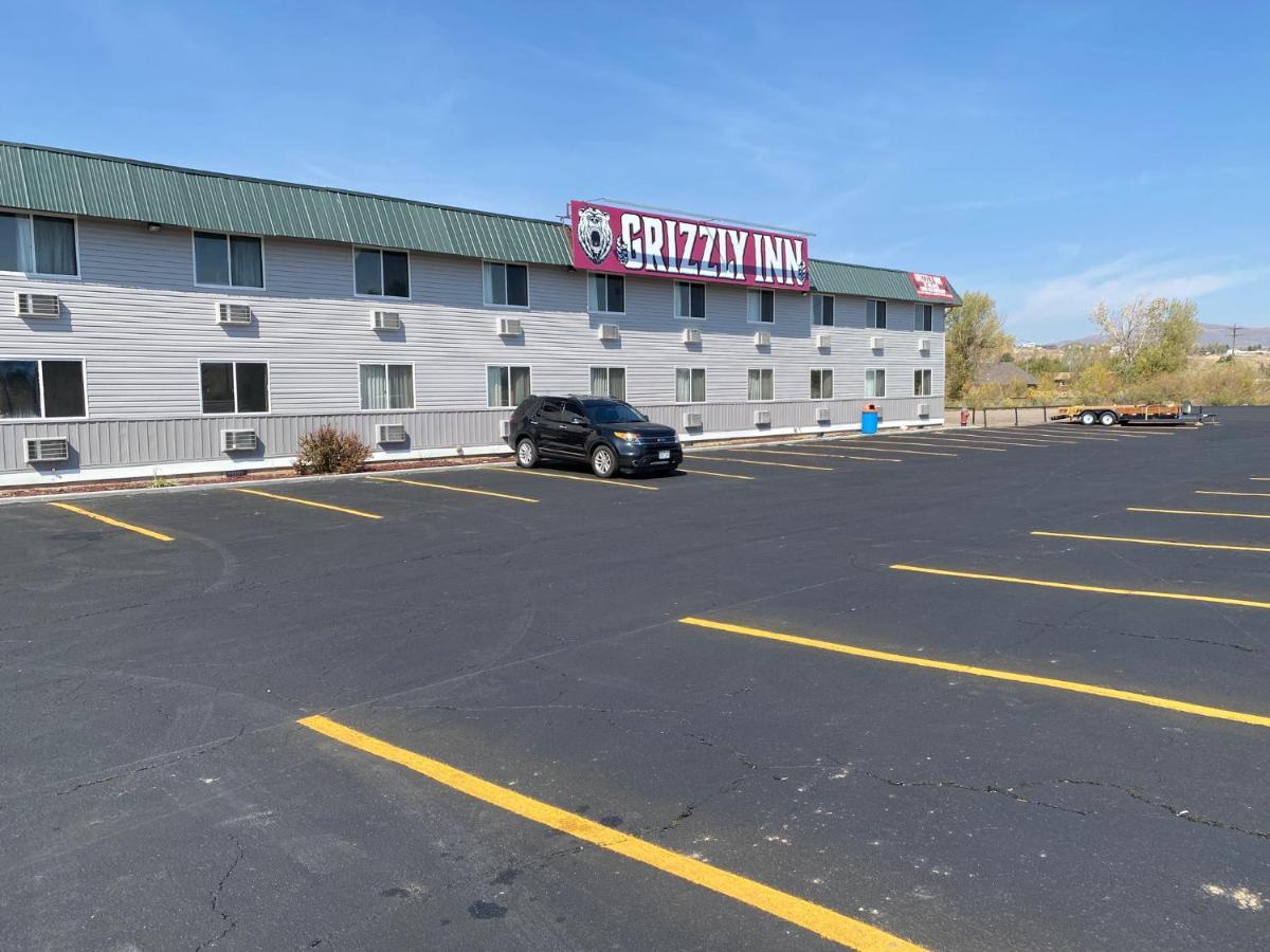 Grizzly Inn 埃文斯顿 外观 照片