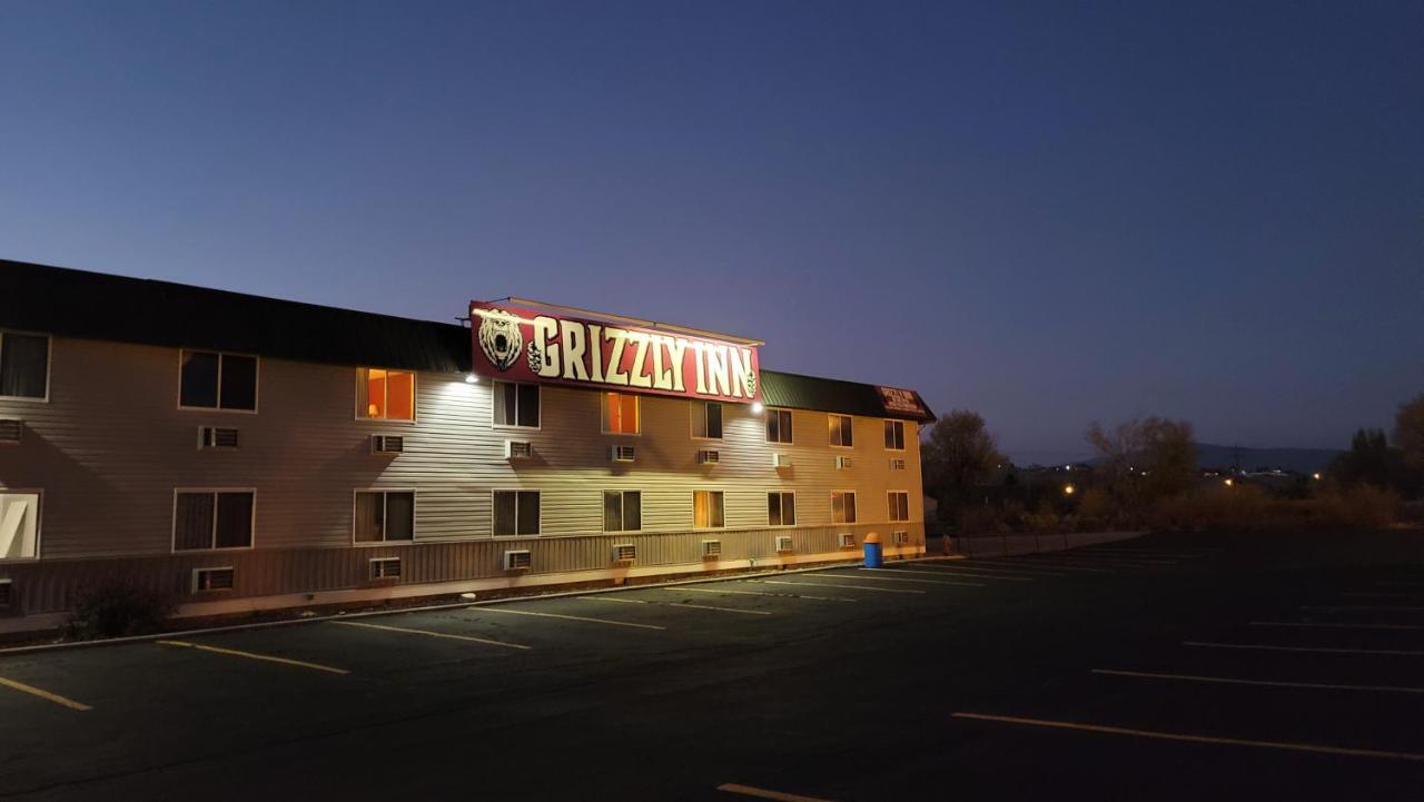 Grizzly Inn 埃文斯顿 外观 照片